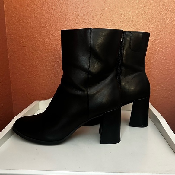 a new day Heeled Boots - Picture 4 of 4